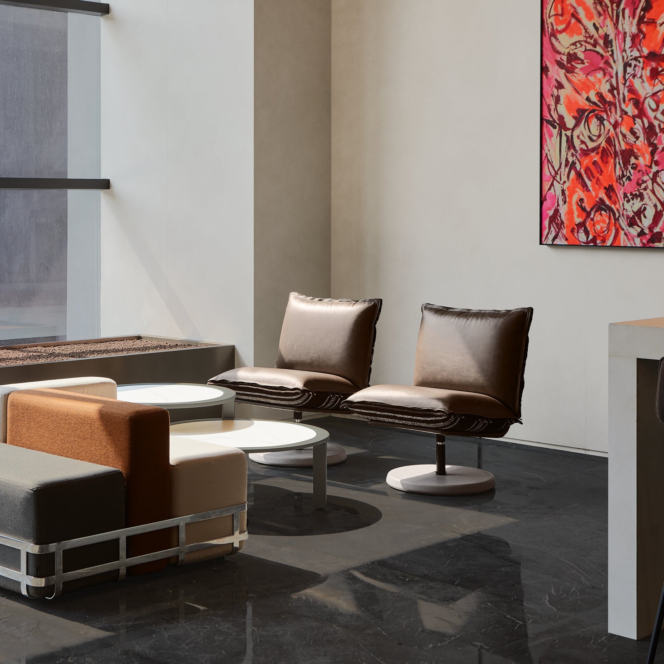 Nomad Skin Lounge Chair Armchair Drehbar