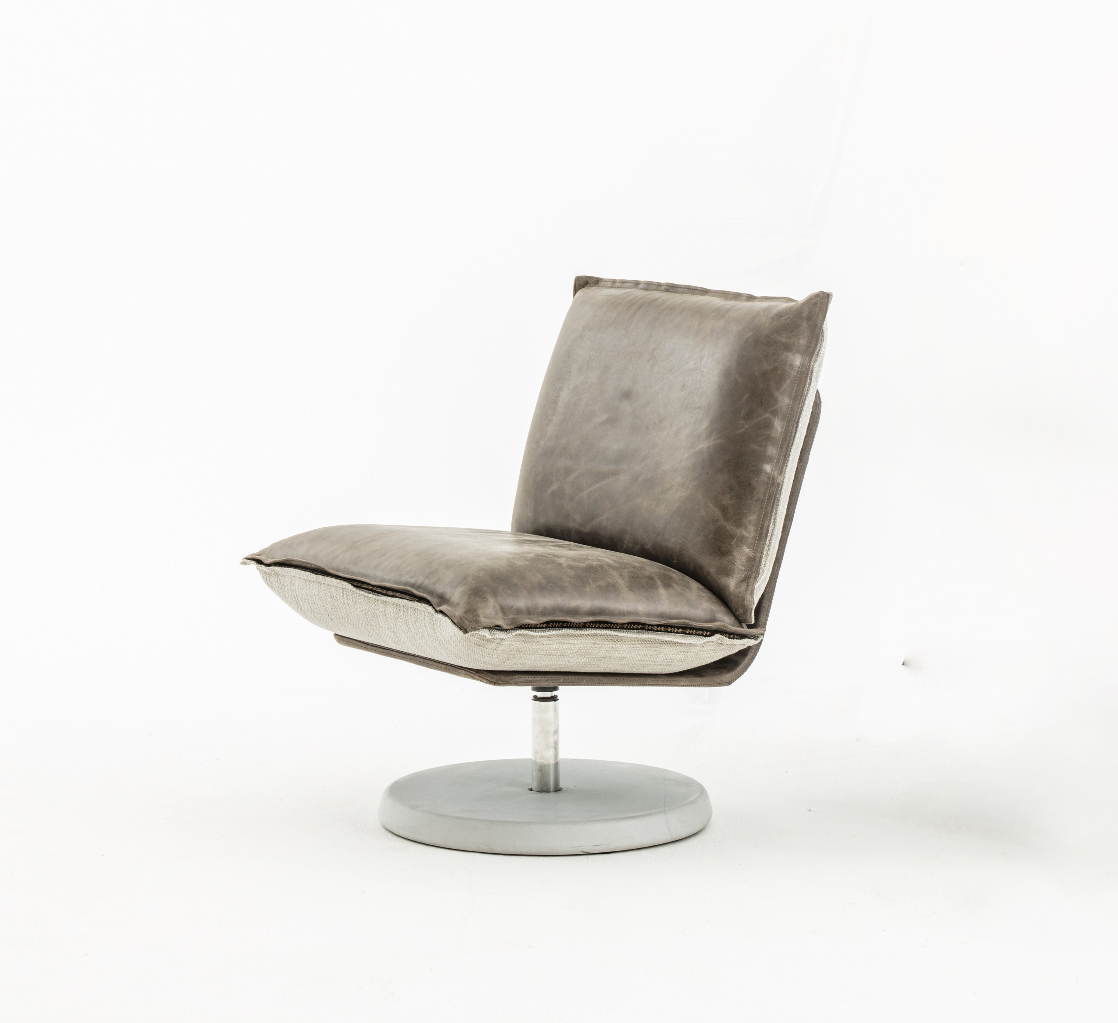 KVN Matsu Nomad Link Lounge Chair in Yak Leather