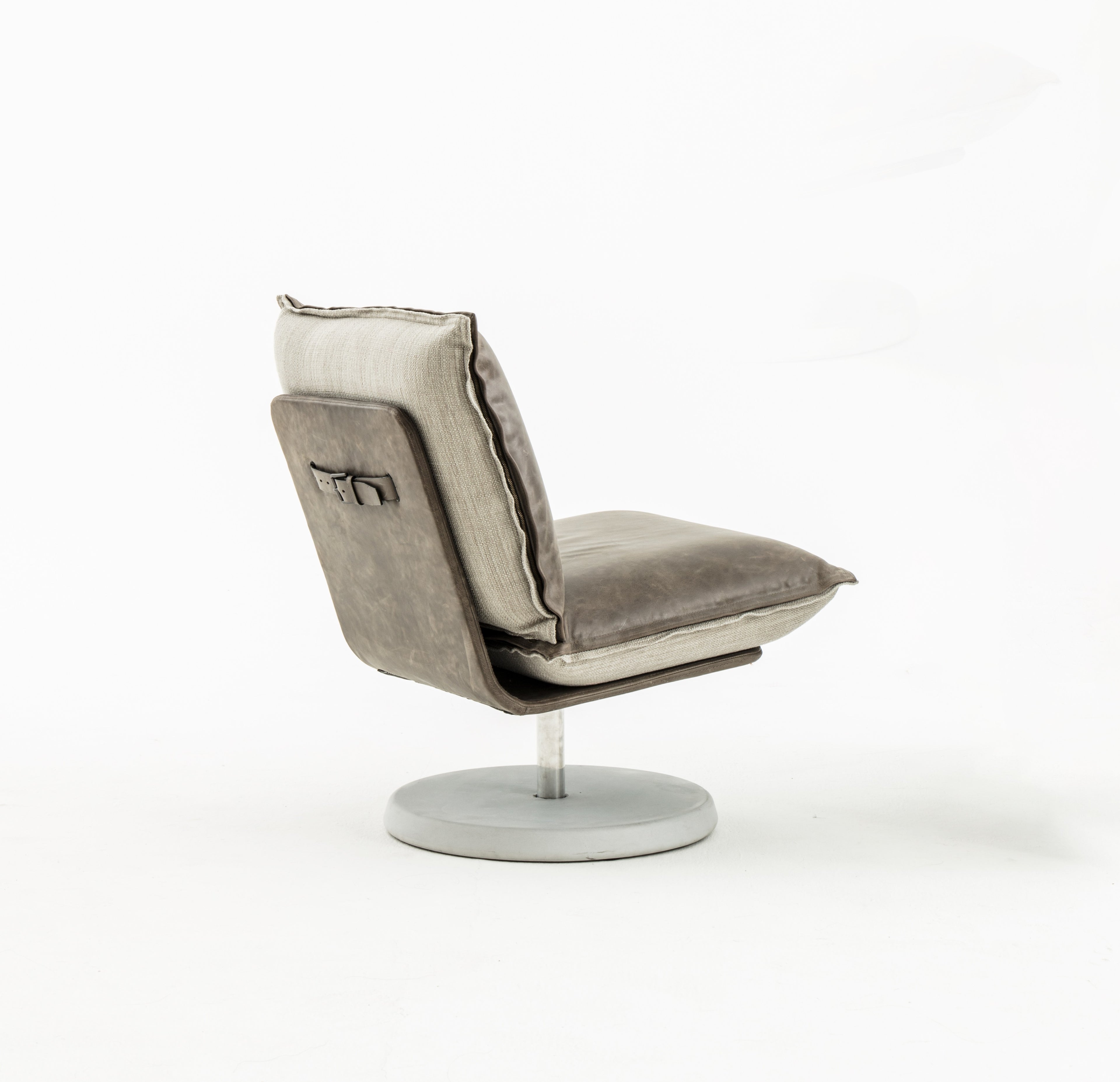 KVN Matsu Nomad Link Lounge Chair in Yak Leather