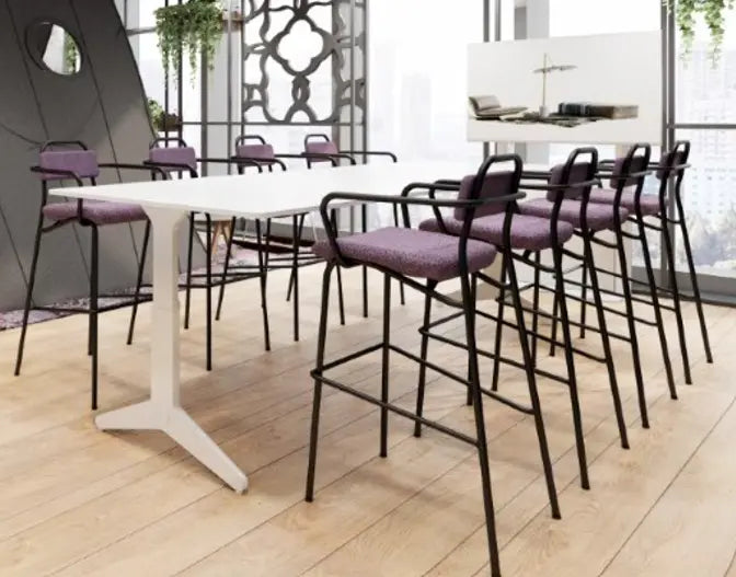 Link Dining Chair – Elegant seating with Gabriel Kvadrat upholstery and unique belt armrests