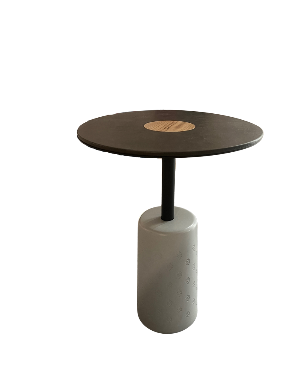 matsu kvn nomad coffee table in yak leahter with a base in cement